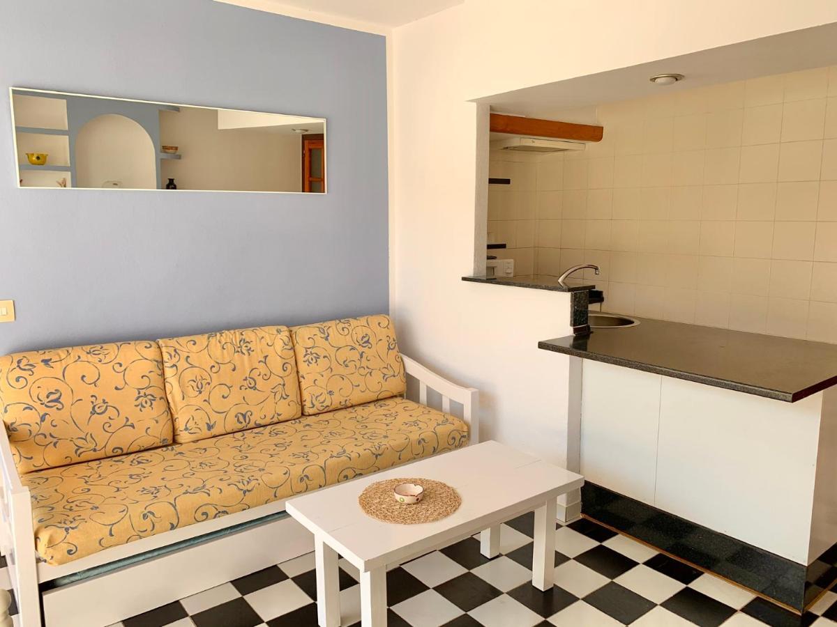 Apartamentos Miranda Es Pujols Exterior foto